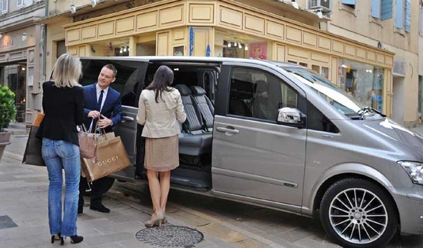 Eight Reasons to Hire a Chauffeur for Your Corporate Event